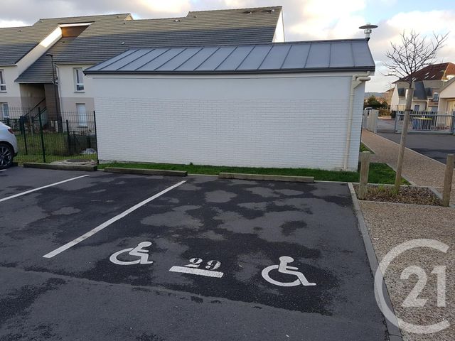Parking à louer - 15 m2 - St Etienne Du Rouvray - 76 - HAUTE-NORMANDIE