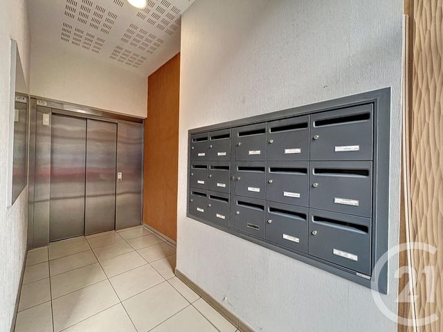 Afficher la photo en grand Appartement F1 à vendre - 1 pièce - 24,80 m2 - 76 - HAUTE-NORMANDIE