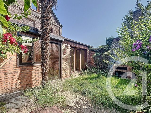 Afficher la photo en grand Maison à vendre - 4 pièces - 76,50 m2 - Sotteville Les Rouen - 76 - HAUTE-NORMANDIE