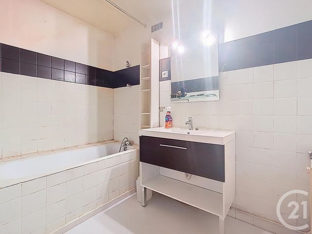 Afficher la photo en grand Maison à vendre - 7 pièces - 92 m2 - Cleon - 76 - HAUTE-NORMANDIE