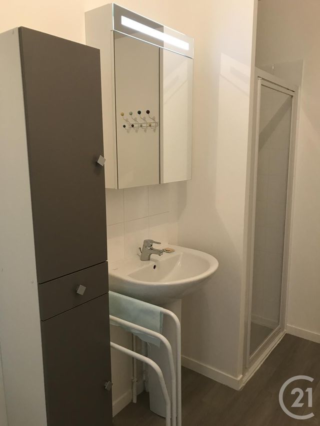 Afficher la photo en grand Appartement F3 à louer - 3 pièces - 57,90 m2 - Rouen - 76 - HAUTE-NORMANDIE