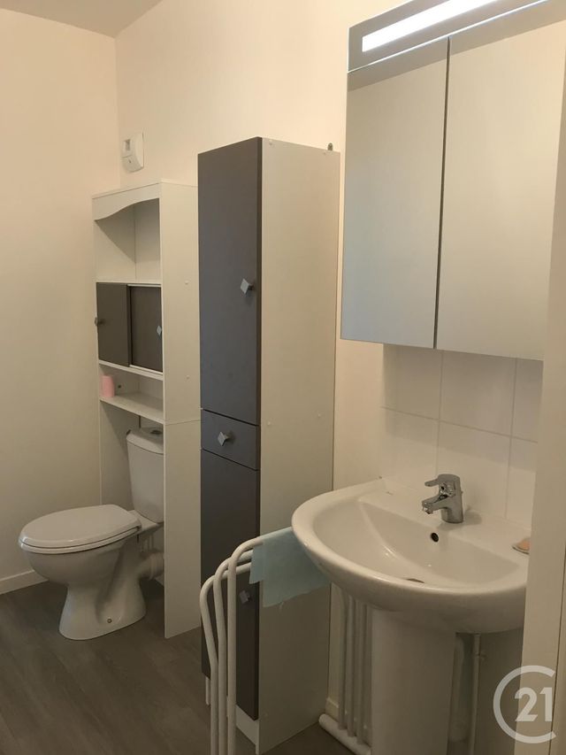 Afficher la photo en grand Appartement F3 à louer - 3 pièces - 57,90 m2 - Rouen - 76 - HAUTE-NORMANDIE