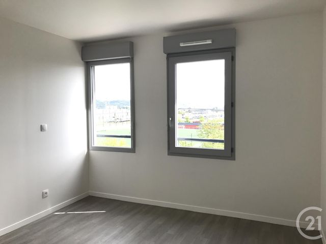 Afficher la photo en grand Appartement F3 à louer - 3 pièces - 57,90 m2 - Rouen - 76 - HAUTE-NORMANDIE