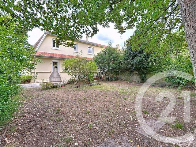 Maison à vendre - 7 pièces - 125,16 m2 - St Etienne Du Rouvray - 76 - HAUTE-NORMANDIE