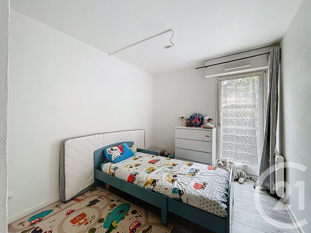 Afficher la photo en grand Appartement T5 à vendre - 4 pièces - 82,08 m2 - Rouen - 76 - HAUTE-NORMANDIE