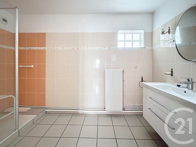 Appartement F5 à vendre - 5 pièces - 103,63 m2 - Sotteville Les Rouen - 76 - HAUTE-NORMANDIE