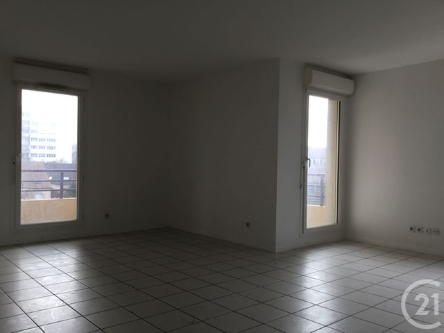Appartement F3 à louer - 3 pièces - 77 m2 - Rouen - 76 - HAUTE-NORMANDIE