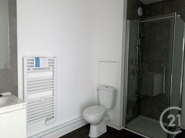 Appartement T2 à louer - 2 pièces - 46,85 m2 - Sotteville Les Rouen - 76 - HAUTE-NORMANDIE