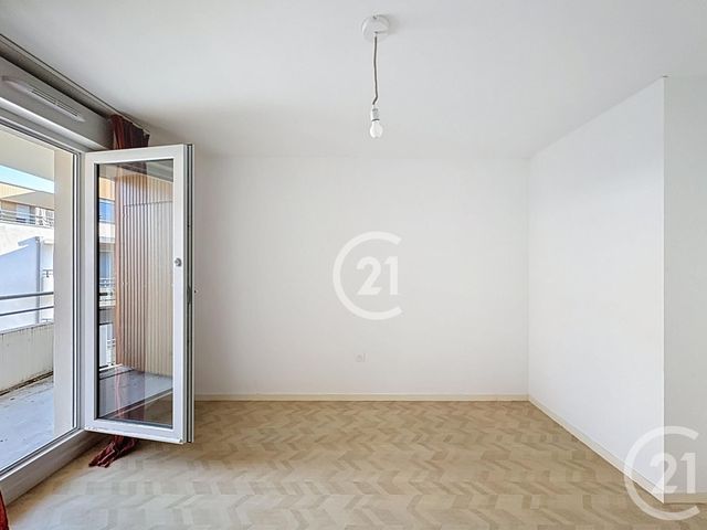 Appartement F3 &agrave; louer - 3 pi&egrave;ces - 80 m2 - Rouen - 76 - HAUTE-NORMANDIE