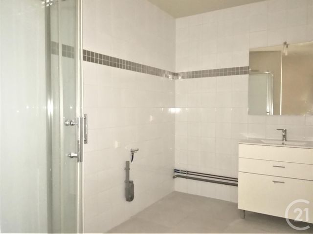 Appartement F2 &agrave; louer - 2 pi&egrave;ces - 40 m2 - Rouen - 76 - HAUTE-NORMANDIE