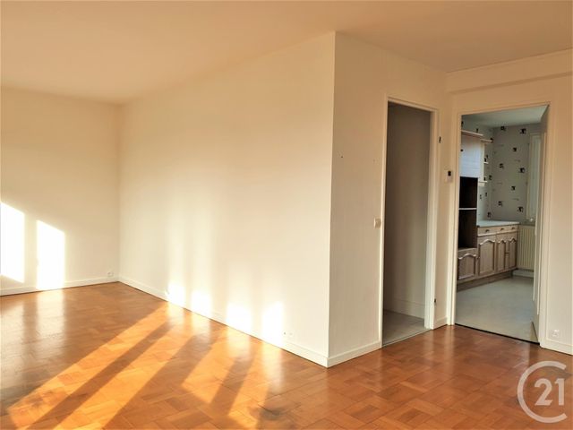 Appartement F3 &agrave; louer - 3 pi&egrave;ces - 67,97 m2 - Sotteville Les Rouen - 76 - HAUTE-NORMANDIE