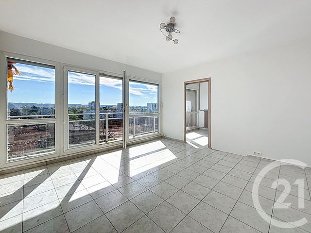 Appartement &agrave; vendre - 3 pi&egrave;ces - 76,01 m2 - Le Petit Quevilly - 76 - HAUTE-NORMANDIE