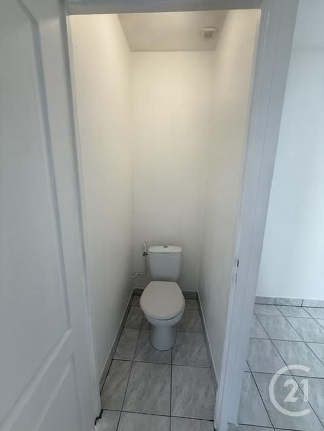 Appartement F2 &agrave; louer - 2 pi&egrave;ces - 38 m2 - Rouen - 76 - HAUTE-NORMANDIE