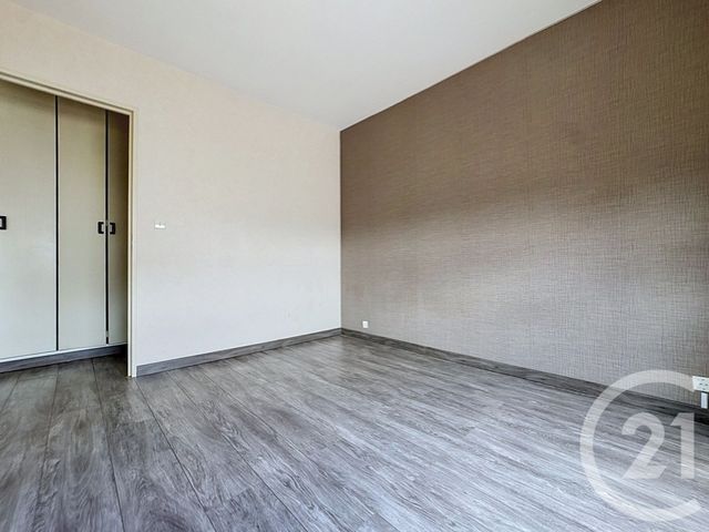Appartement &agrave; vendre - 4 pi&egrave;ces - 73,74 m2 - Le Petit Quevilly - 76 - HAUTE-NORMANDIE