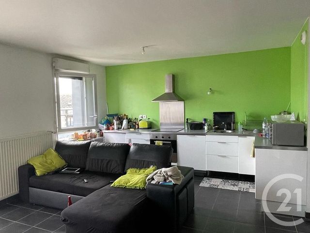 Appartement F2 &agrave; louer - 2 pi&egrave;ces - 48,93 m2 - Le Petit Quevilly - 76 - HAUTE-NORMANDIE