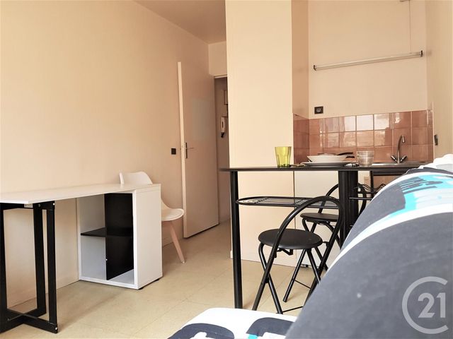 Appartement Studio &agrave; louer - 1 pi&egrave;ce - 16 m2 - Rouen - 76 - HAUTE-NORMANDIE