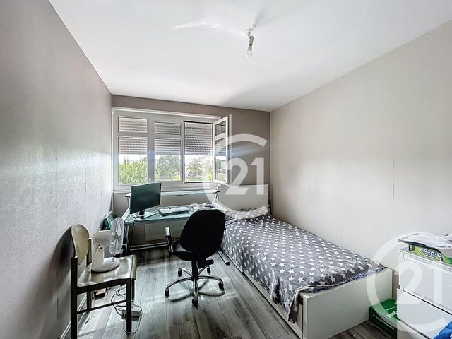 Appartement F3 à vendre - 3 pièces - 57 m2 - Le Mesnil Esnard - 76 - HAUTE-NORMANDIE