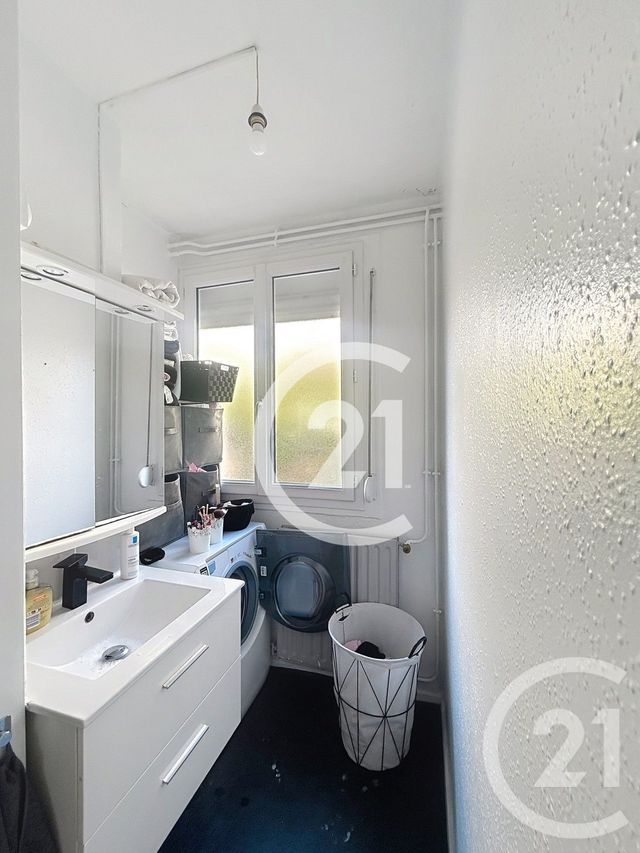 Appartement F3 à vendre - 3 pièces - 55,65 m2 - Darnetal - 76 - HAUTE-NORMANDIE