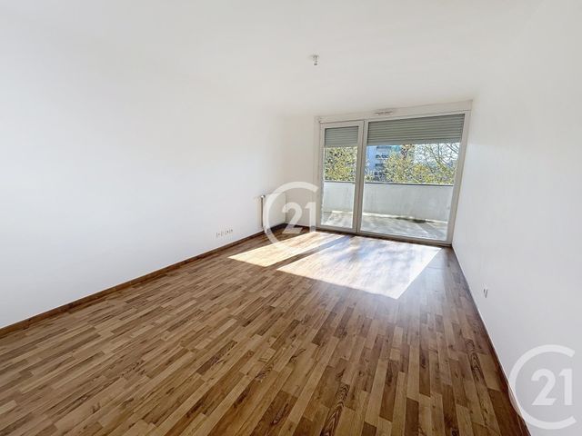 Appartement F4 à louer - 4 pièces - 79,37 m2 - Le Petit Quevilly - 76 - HAUTE-NORMANDIE