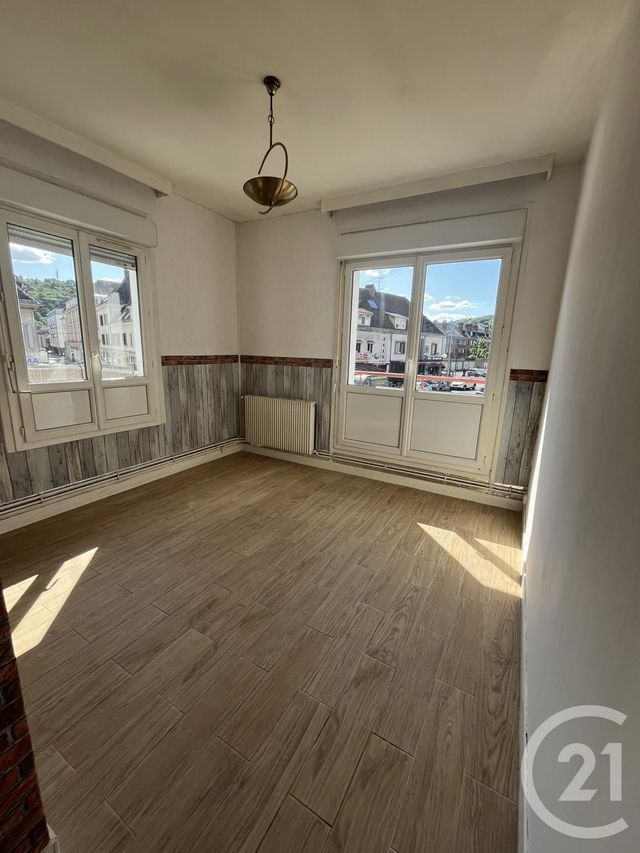 Appartement F2 à louer - 2 pièces - 40 m2 - Elbeuf - 76 - HAUTE-NORMANDIE