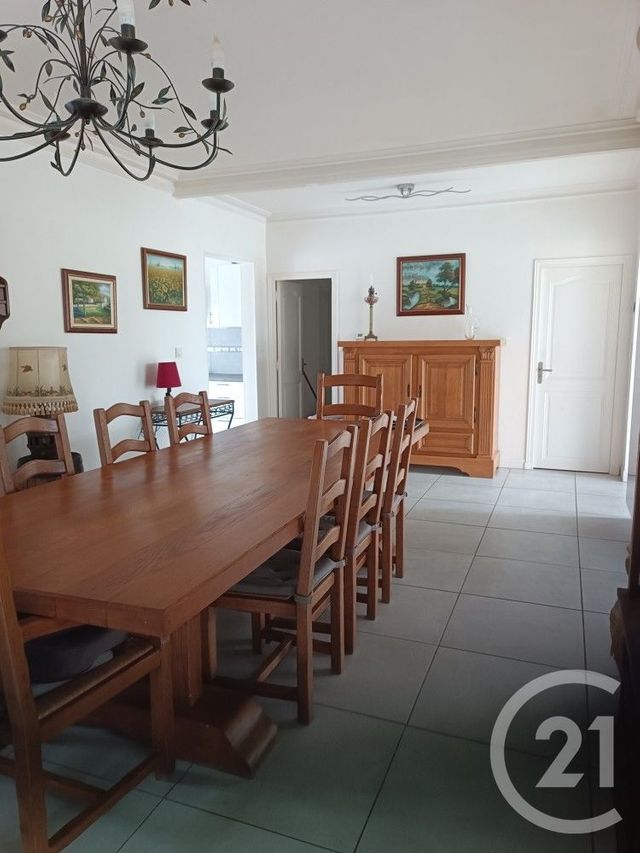 Afficher la photo en grand Maison à vendre - 6 pièces - 236 m2 - Vieux Manoir - 76 - HAUTE-NORMANDIE