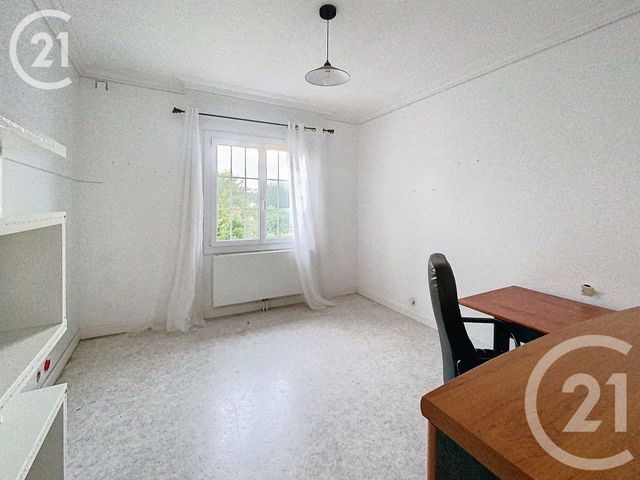 Afficher la photo en grand Maison à vendre - 6 pièces - 236 m2 - Vieux Manoir - 76 - HAUTE-NORMANDIE