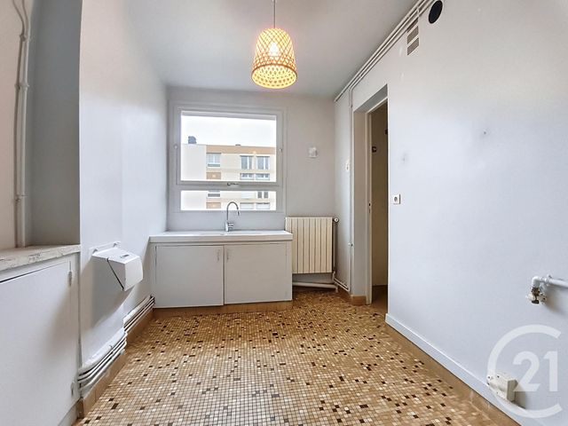 Appartement F4 à vendre - 4 pièces - 68,48 m2 - Rouen - 76 - HAUTE-NORMANDIE