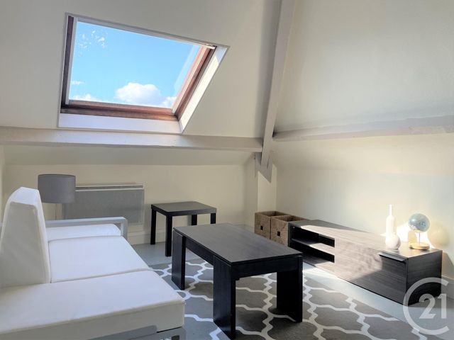 Appartement F1 à louer - 2 pièces - 15,40 m2 - Rouen - 76 - HAUTE-NORMANDIE