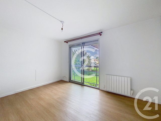 Appartement F1 à louer - 1 pièce - 31 m2 - Le Mesnil Esnard - 76 - HAUTE-NORMANDIE