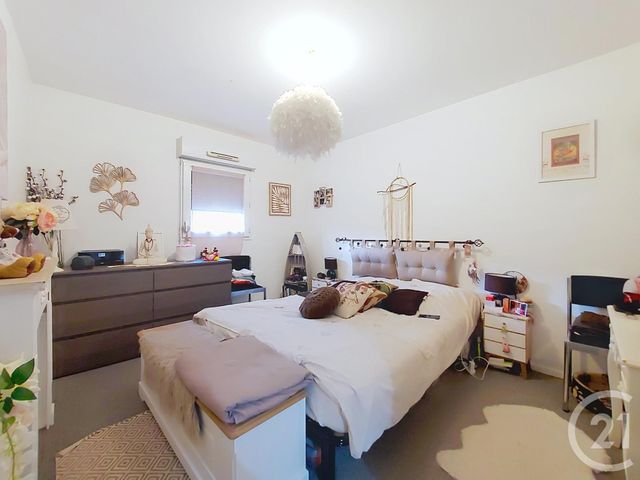 Afficher la photo en grand Appartement F3 à louer - 3 pièces - 61,79 m2 - Mont St Aignan - 76 - HAUTE-NORMANDIE