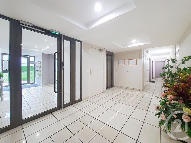 Appartement Studio &agrave; louer - 1 pi&egrave;ce - 21,09 m2 - Mont St Aignan - 76 - HAUTE-NORMANDIE