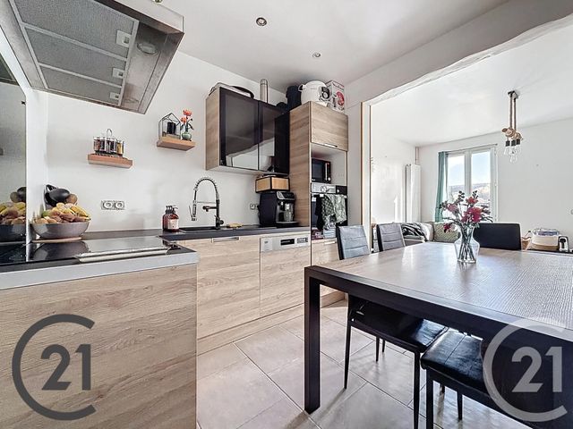 Maison &agrave; vendre - 4 pi&egrave;ces - 70 m2 - Le Houlme - 76 - HAUTE-NORMANDIE