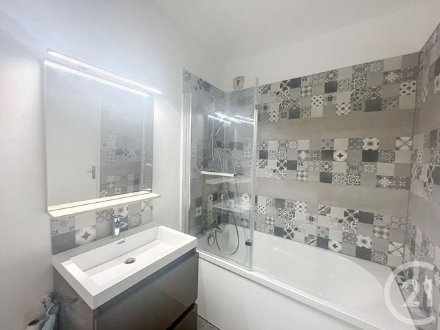 Appartement F2 à louer - 2 pièces - 58,60 m2 - Rouen - 76 - HAUTE-NORMANDIE