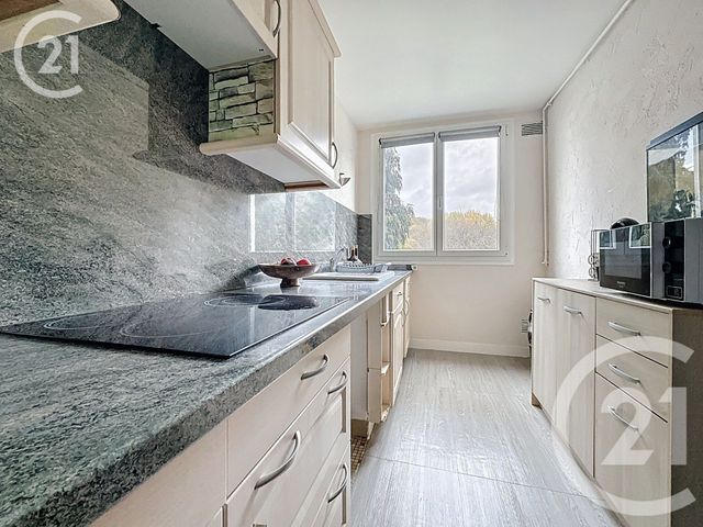 Afficher la photo en grand Appartement T3 à vendre - 3 pièces - 58,94 m2 - Rouen - 76 - HAUTE-NORMANDIE