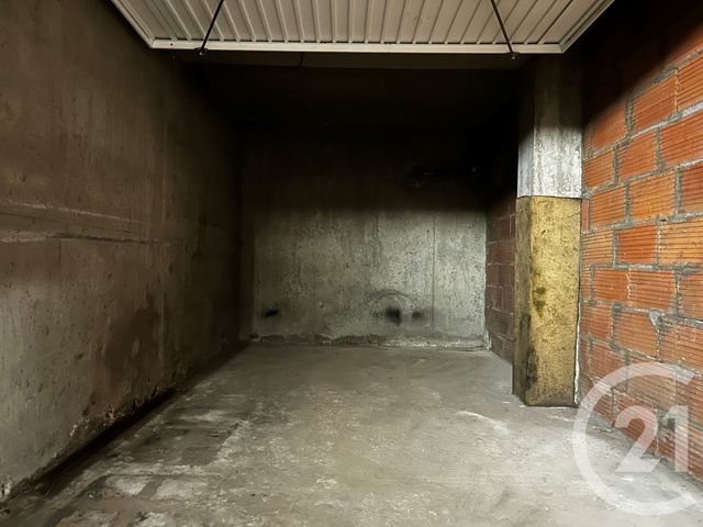 Parking à louer - 12 m2 - Rouen - 76 - HAUTE-NORMANDIE