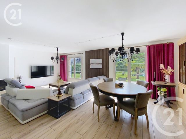 Afficher la photo en grand Maison à vendre - 7 pièces - 210,18 m2 - Isneauville - 76 - HAUTE-NORMANDIE