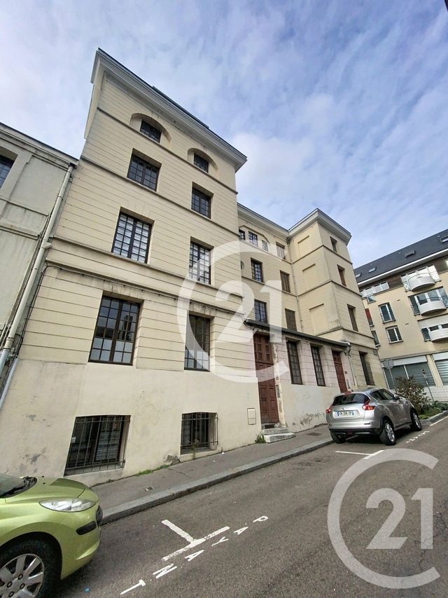 Appartement F2 à louer - 2 pièces - 40,63 m2 - Rouen - 76 - HAUTE-NORMANDIE