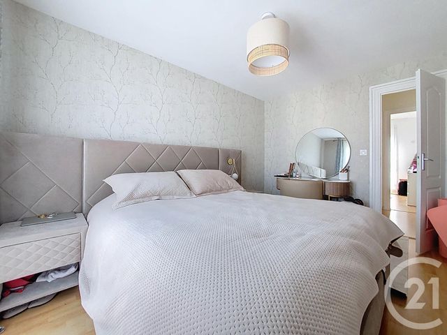 Appartement F3 à louer - 3 pièces - 71,62 m2 - Maromme - 76 - HAUTE-NORMANDIE