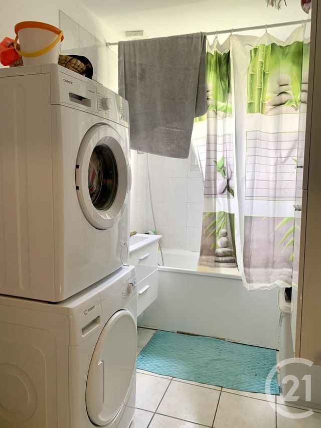 Maison &agrave; louer - 4 pi&egrave;ces - 77 m2 - Boos - 76 - HAUTE-NORMANDIE