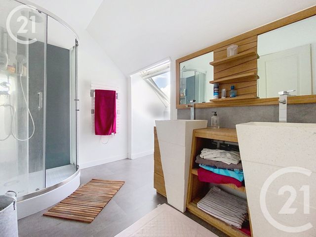 Maison &agrave; louer - 7 pi&egrave;ces - 210,18 m2 - Isneauville - 76 - HAUTE-NORMANDIE