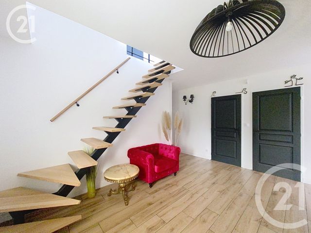 Maison &agrave; louer - 7 pi&egrave;ces - 210,18 m2 - Isneauville - 76 - HAUTE-NORMANDIE