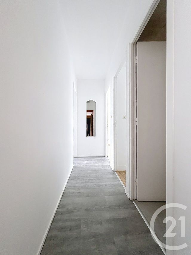 Appartement T3 &agrave; louer - 3 pi&egrave;ces - 62,68 m2 - Petit Couronne - 76 - HAUTE-NORMANDIE