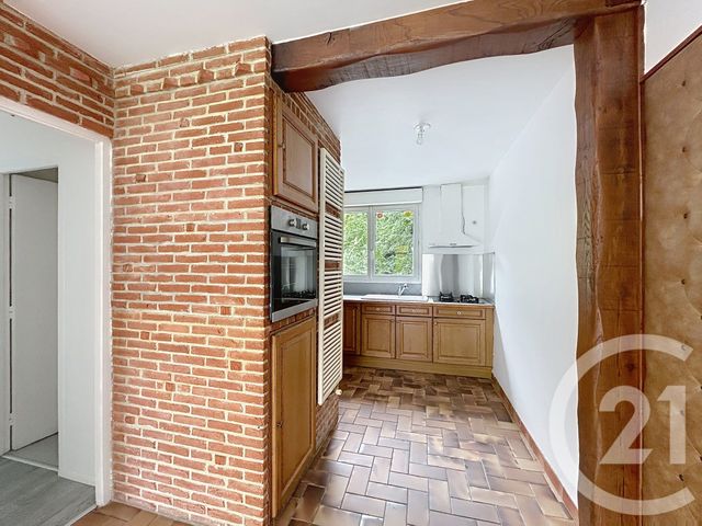 Appartement T3 &agrave; louer - 3 pi&egrave;ces - 62,68 m2 - Petit Couronne - 76 - HAUTE-NORMANDIE