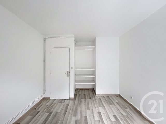 Appartement T3 &agrave; louer - 3 pi&egrave;ces - 62,68 m2 - Petit Couronne - 76 - HAUTE-NORMANDIE