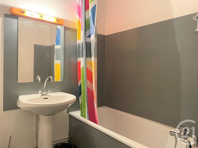 Appartement F1 &agrave; louer - 1 pi&egrave;ce - 31 m2 - 76 - HAUTE-NORMANDIE