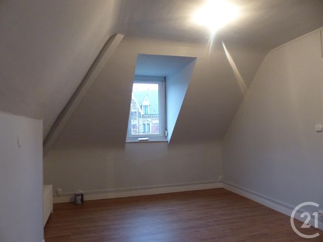 Maison &agrave; louer - 8 pi&egrave;ces - 197,80 m2 - Rouen - 76 - HAUTE-NORMANDIE