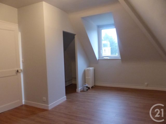 Maison &agrave; louer - 8 pi&egrave;ces - 197,80 m2 - Rouen - 76 - HAUTE-NORMANDIE