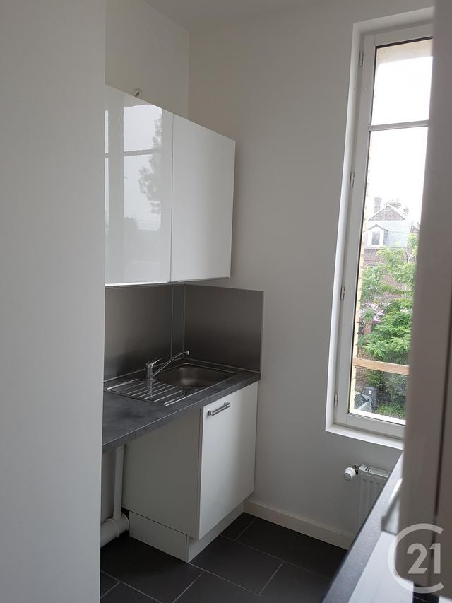 Appartement F3 &agrave; louer - 3 pi&egrave;ces - 65,10 m2 - Rouen - 76 - HAUTE-NORMANDIE