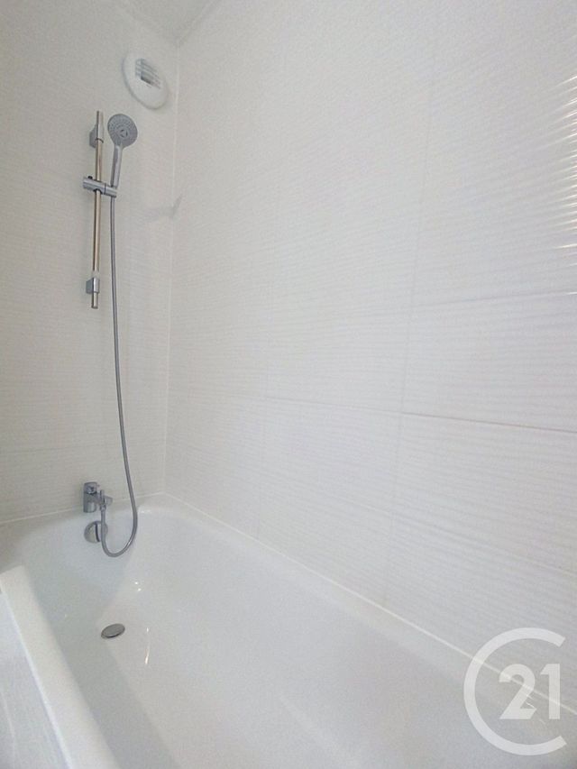 Appartement F3 &agrave; louer - 3 pi&egrave;ces - 62 m2 - Rouen - 76 - HAUTE-NORMANDIE