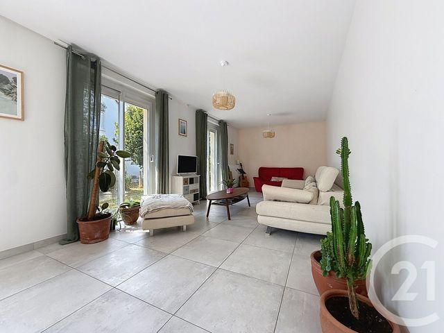 Maison &agrave; louer - 6 pi&egrave;ces - 134 m2 - Bonsecours - 76 - HAUTE-NORMANDIE